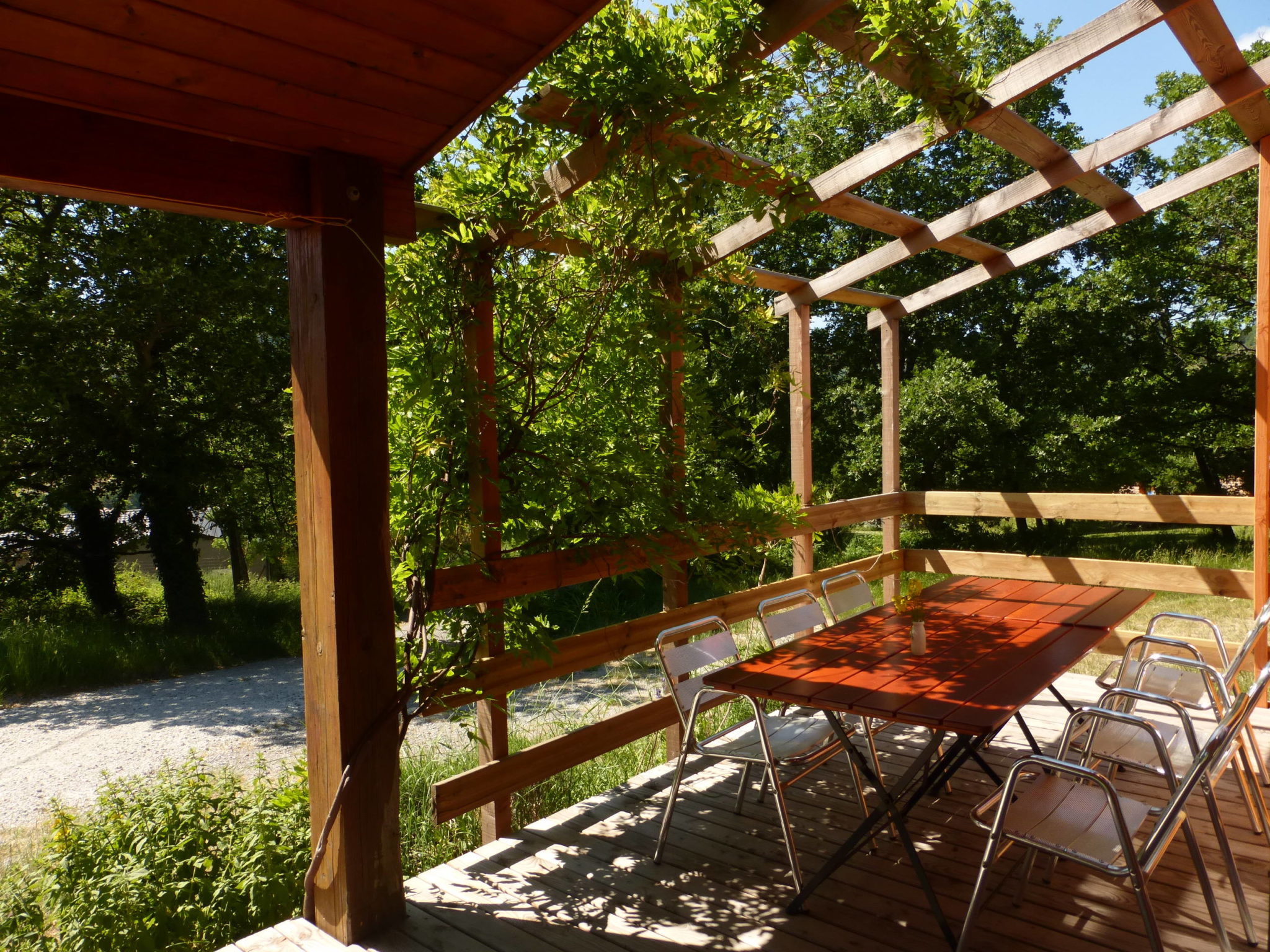 VUE-TERRASSE-chalet-bleu_1S chalets darbres VUE-TERRASSE-chalet-bleu_1S